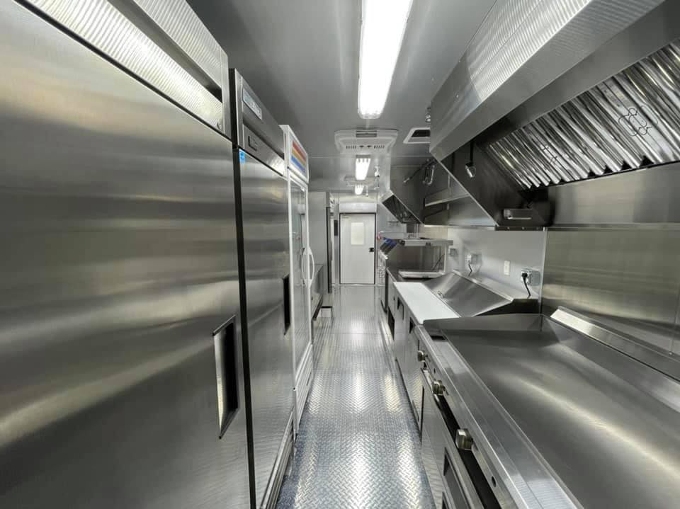 Food Truck 2.0 Mt. Plymouth IGA Rolls Out Its New Model